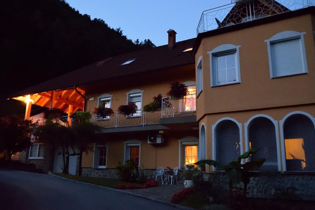 Apartment Sotocje Dolenja Trebusa エクステリア 写真
