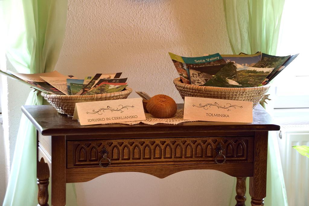 Apartment Sotocje Dolenja Trebusa エクステリア 写真